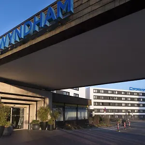 Szálloda Wyndham Stuttgart Airport Messe ****